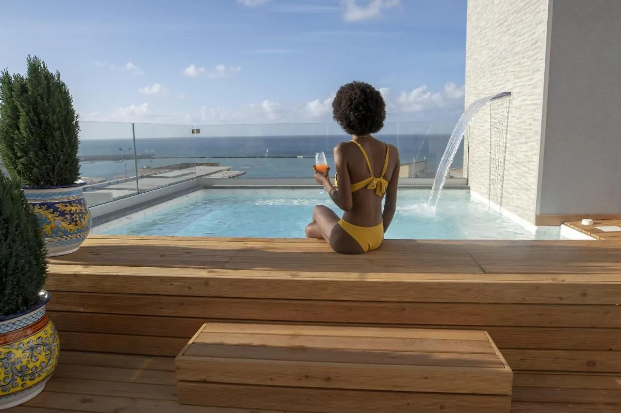 Luxmari Hotel & Spa Кастелламмаре-дель-Голфо